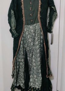 Elegant Green Ethnic Kurta Set