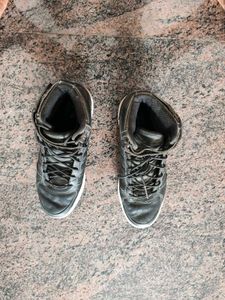 FREE SANDALS WITH Adidas Black High-Top Sneakers