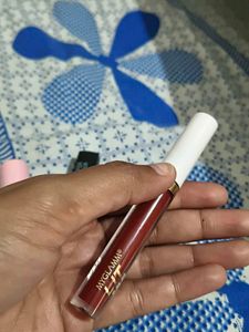 4 liquid Lipsticks