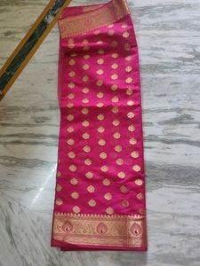 Pink &amp; Gold Banarasi Saree