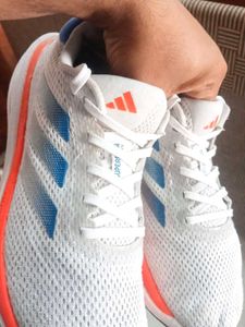 ORIGINAL 💯 ADIDAS WHITE RUNNING SHOES