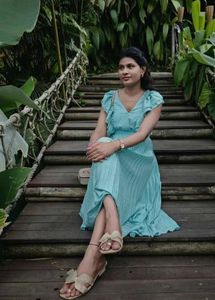 Elegant Teal Midi Dress