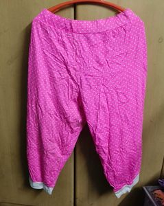 Cute Pink Polka Dot Capris