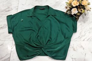 Chic Emerald Green Twisted Crop Top