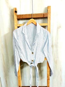 Chic Striped Tie-Front Shirt Size-32