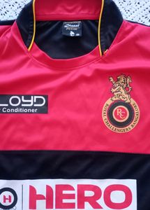 Collectible Royal Challengers T Shirt Size 18