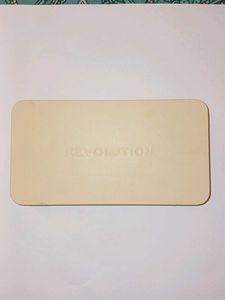 Revolution serenity Eyeshadow Palette