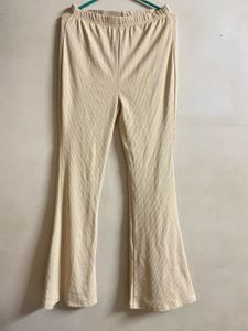 Flared Beige Pants . size - L