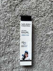 Nourish Mantra Jet Gaze Kajal