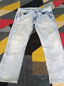 Light Wash Distressed Jeans