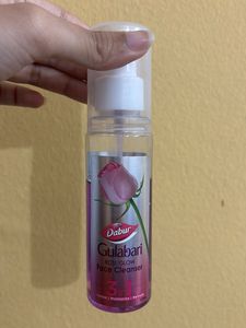 Dabur Gulabari Rose Glow Face Cleanser