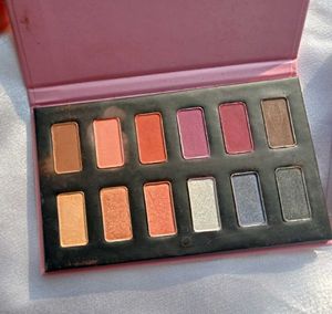 Myglamm Eye Shadow Plate