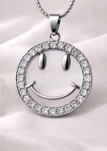 💎Smiley Face Rhinestone Pendant