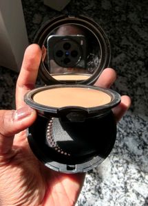 MAC Studio Fix Powder Plus Foundation NC44.5