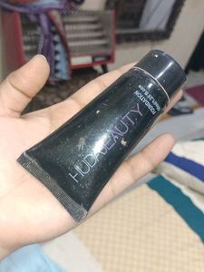 Huda Beauty Foundation