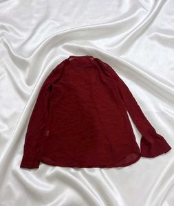 Elegant Burgundy Bow Top