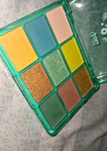 Glam21 Floral Hues 9-Shade Eyeshadow Palette