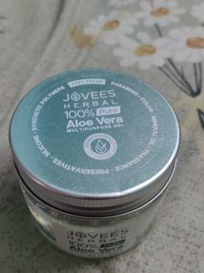 Jovees Herbal 100% Pure Aloe Vera Gel