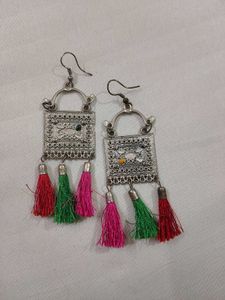 4 pairs of oxidised earrings