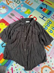 Black Short Sleeve Button-Up Shirt
