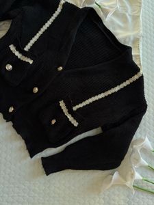 Chic Black Knit Cardigan