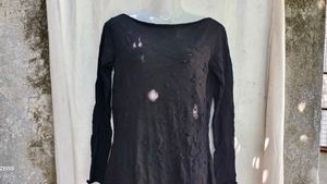 142510. Black Distressed Long Sleeve Top