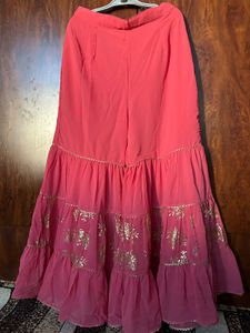 Beautiful Pink kurta set with Gold Print
