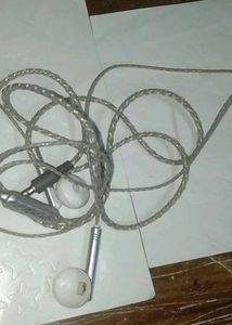 4 Set Of Earphones