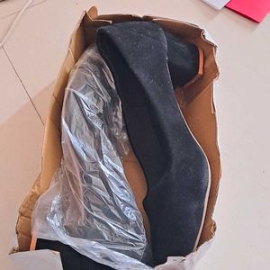 New Black Velevet Heels 👠 😍