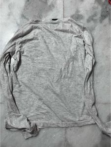 full sleeves tshirt in good condition