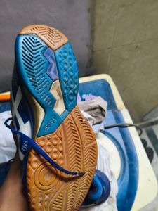 Asics gel rocket badminton court shoes