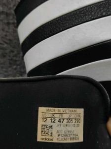 Adidas Originals Less Use