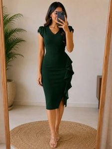 Elegant Green V-Neck Dress