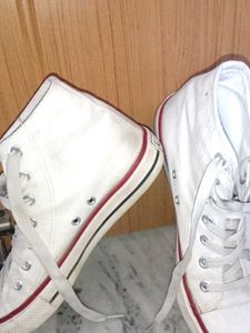 White Aesthetic Converse Shoes