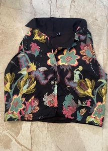Padded top Vibrant Floral Print Button-Up To