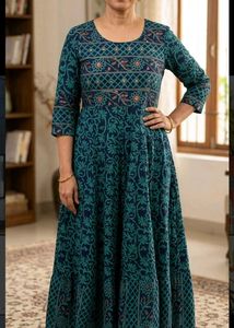 Beautiful Blue & Green Print Kurta