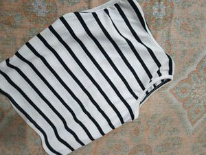 combo+++ 3 tops ....Black &amp; White Striped Knit Top