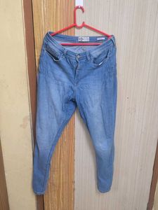 Light Wash Denim Jeans