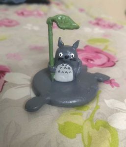 Totoro Hand Mirror &amp; Figure 🩶 🪞