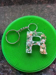 Custom raine art Letter 'R' Keychain