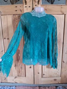 Elegant Teal Lace Long Sleeve Top