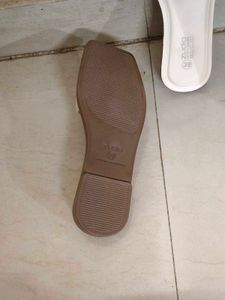 Zudio Brand new Slip on Sandals!! 👡