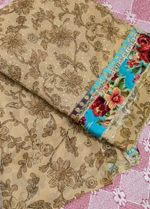 Elegant Floral Saree with Sequins