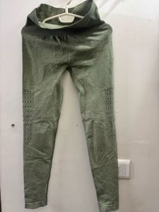CULT Olive Green Seamless Leggings