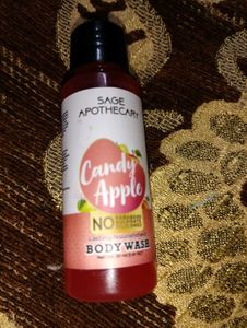In Combo Body Wash,Lip Scrub, Perfume