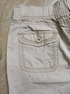 St. John's Bay women's khaki cargo shorts
