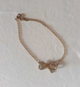 Sparkling Bow Bracelet