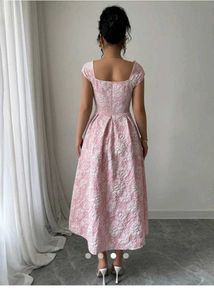 Elegant Pink Floral Midi Dress