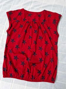 Red Star Print Sleeveless Top
