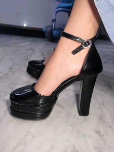 Chic Black Platform Heels with Ankle Strap